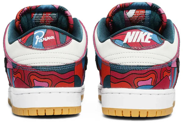 SB Dunk Low